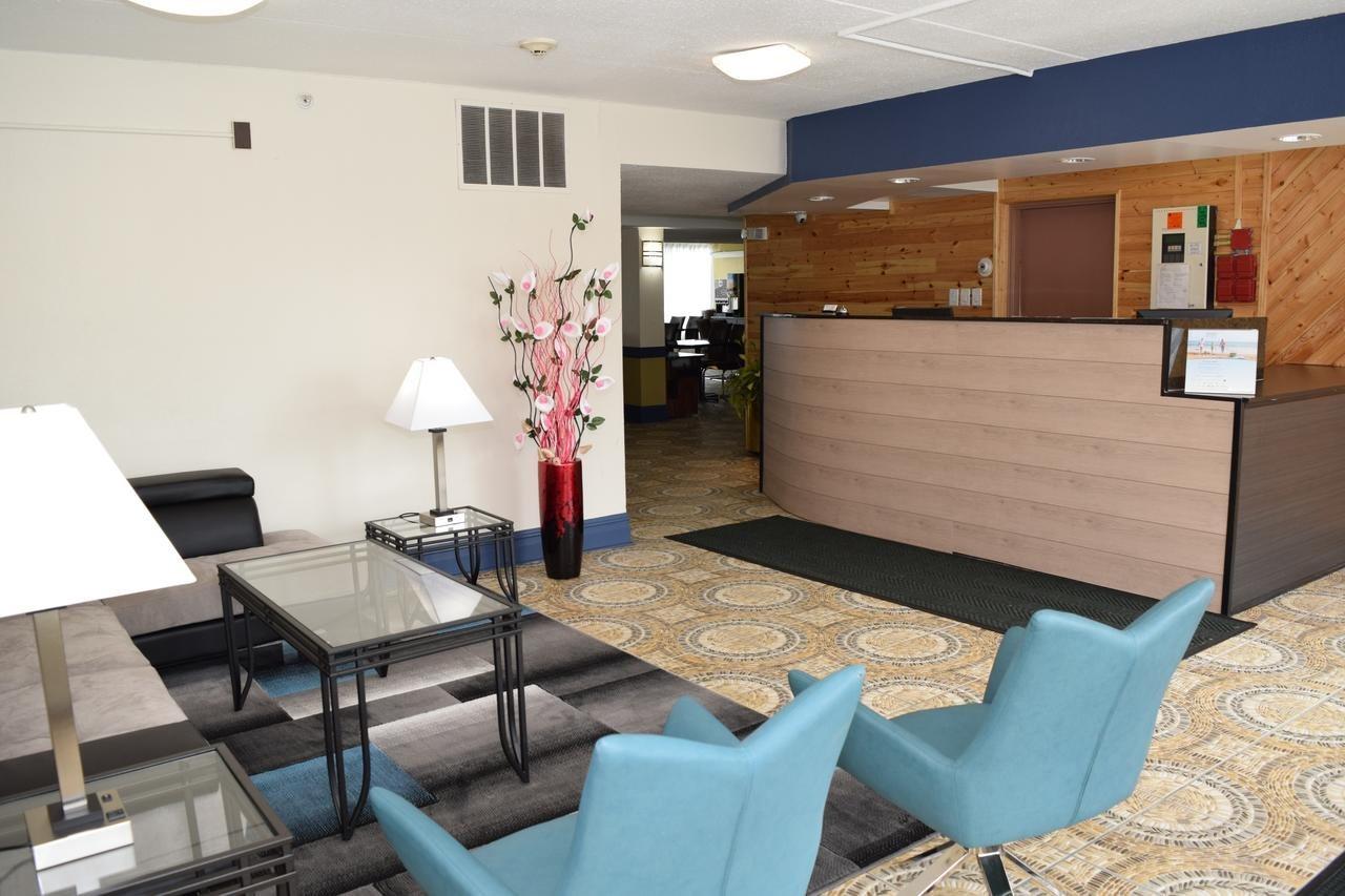 Hotel Baymont By Wyndham - Chicago - Addison - O'Hare Exterior foto